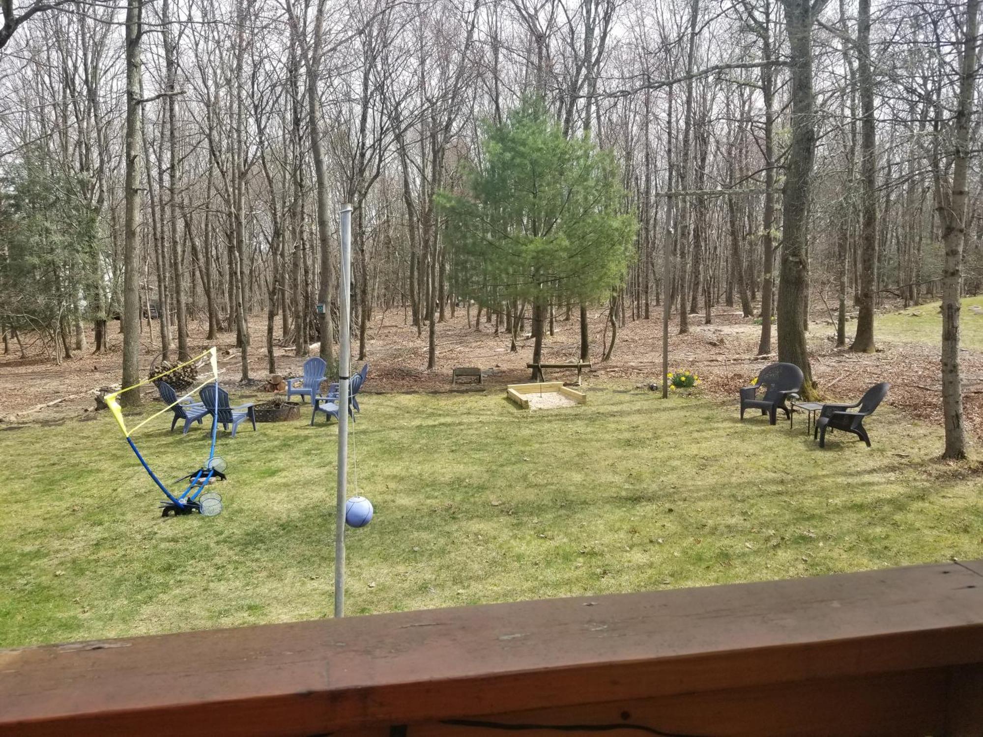 Serenity And Fun All In One In This Cozy Pocono Cabin Jim Thorpe Exterior foto